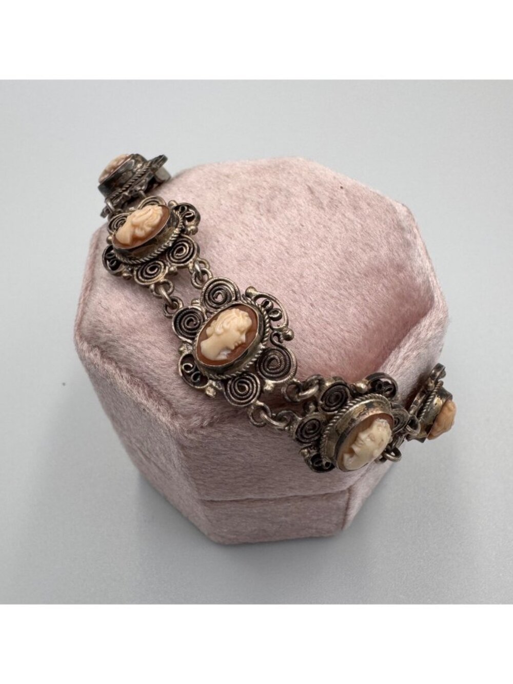 Vintage 800 Silver Shell Cameo Bracelet 9 Portraits Ornate Filigree 6.5"